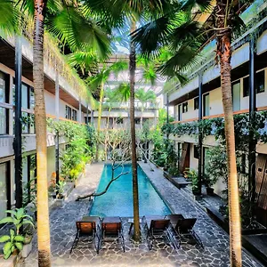 3* Hotell Outpost Penestanan
